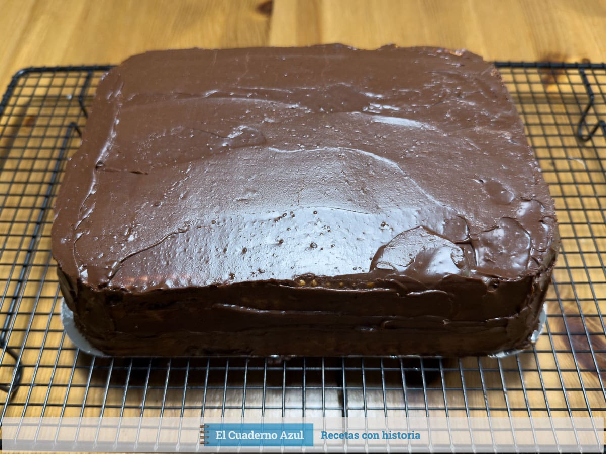 Tarta de galletas y chocolate Plus